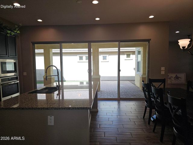 2940 S BECKETT Street, Gilbert, AZ 85295