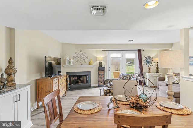 1524 CAMBRIDGE CT U-0209 CT, Palmyra, PA 17078
