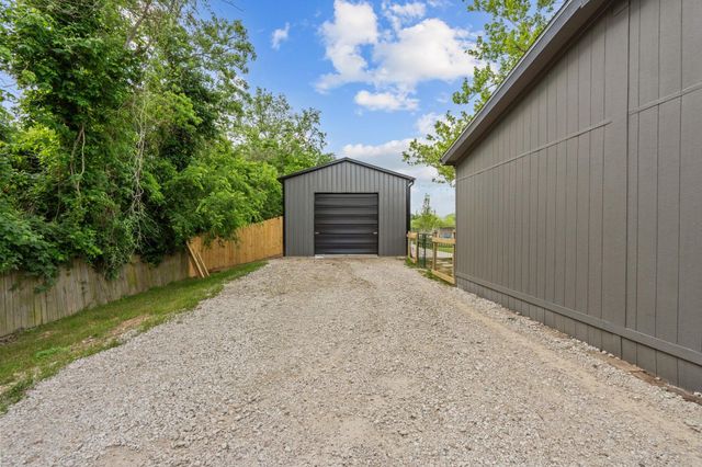 1510 Rymal Road, Santa Fe, TX 77511