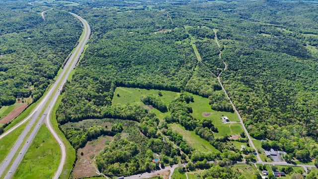 9147 Spantown Rd, Arrington, TN 37014