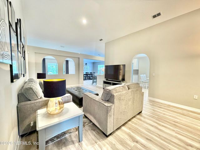 11110 PEERLESS Lane, Jacksonville, FL 32246