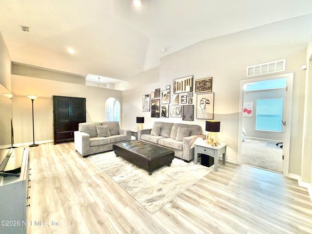 11110 PEERLESS Lane, Jacksonville, FL 32246