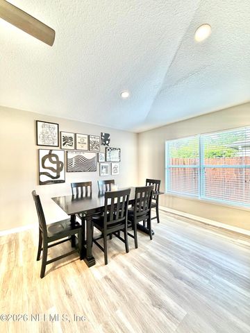 11110 PEERLESS Lane, Jacksonville, FL 32246
