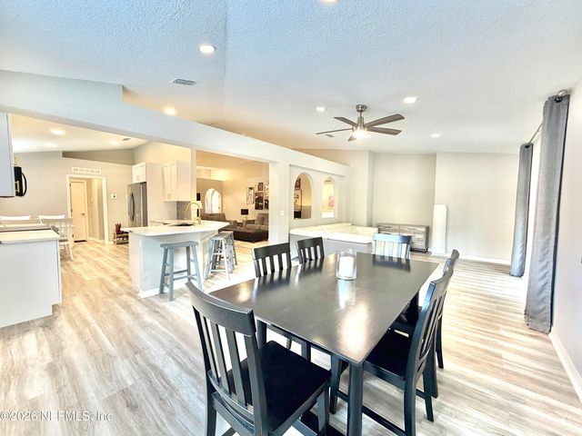 11110 PEERLESS Lane, Jacksonville, FL 32246