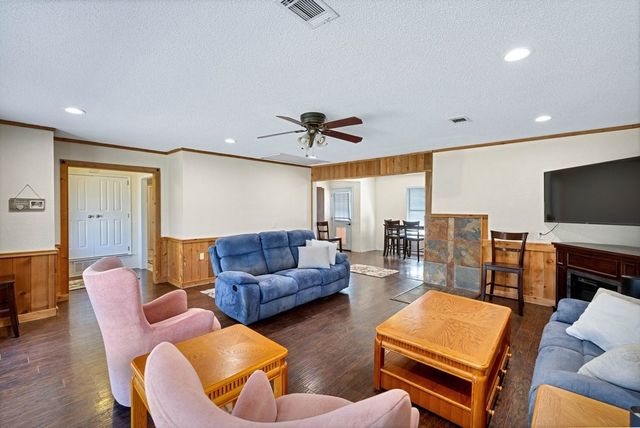 1010 Bolivar Street, Sanger, TX 76266