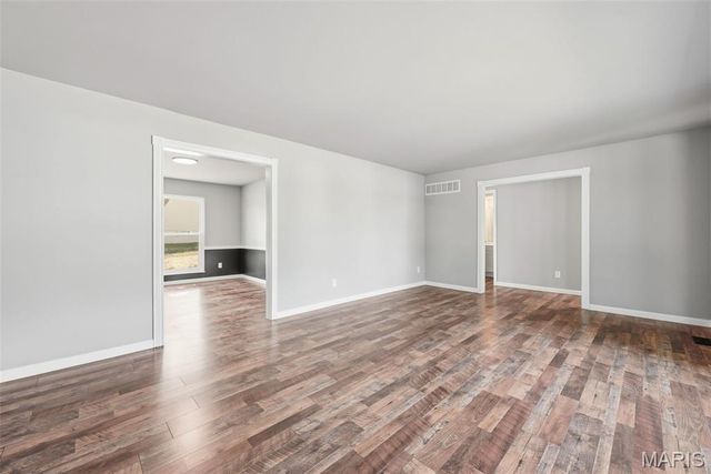 832 Summerview Drive, St Charles, MO 63304