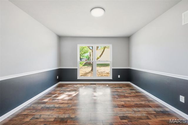 832 Summerview Drive, St Charles, MO 63304