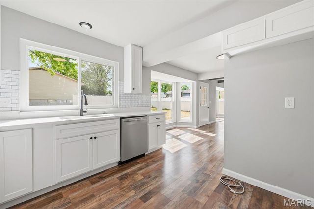 832 Summerview Drive, St Charles, MO 63304