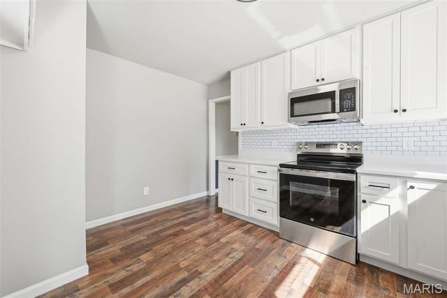 832 Summerview Drive, St Charles, MO 63304