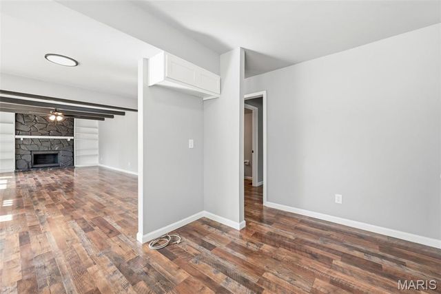 832 Summerview Drive, St Charles, MO 63304