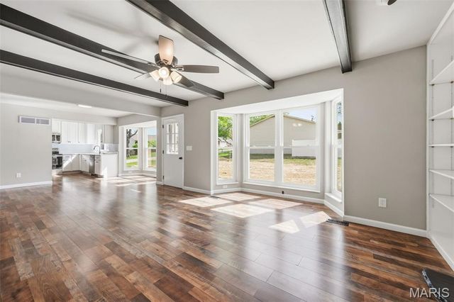 832 Summerview Drive, St Charles, MO 63304