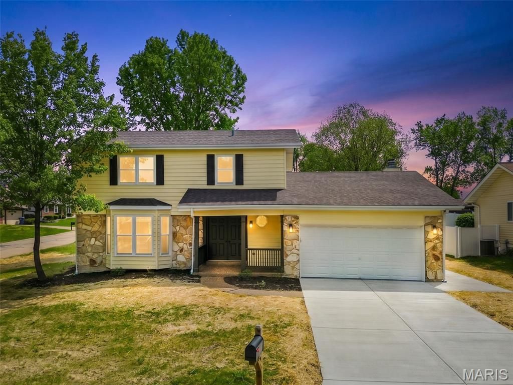 832 Summerview Drive, St Charles, MO 63304