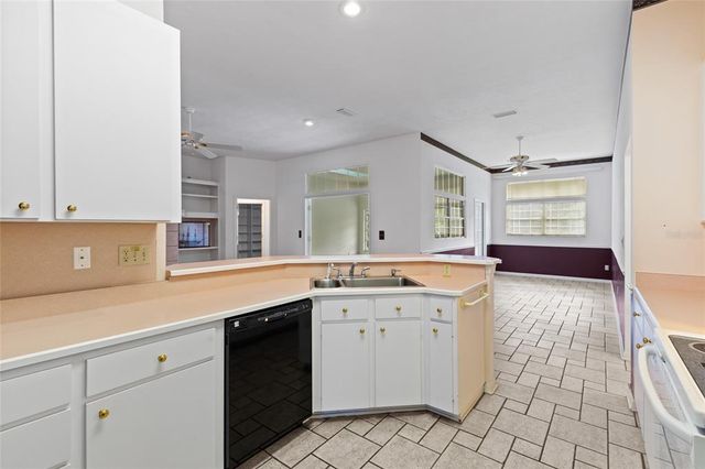 6915 NW 49TH STREET, Gainesville, FL 32653
