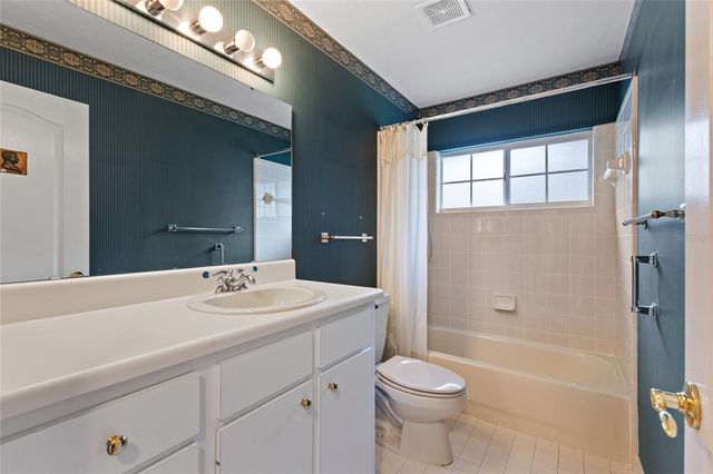 6915 NW 49TH STREET, Gainesville, FL 32653