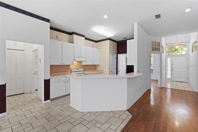 6915 NW 49TH STREET, Gainesville, FL 32653