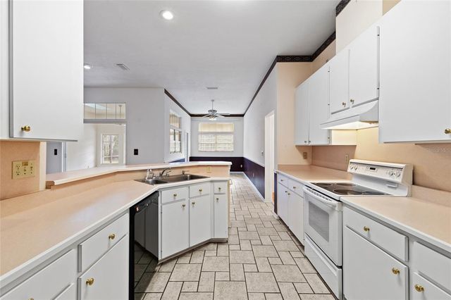 6915 NW 49TH STREET, Gainesville, FL 32653