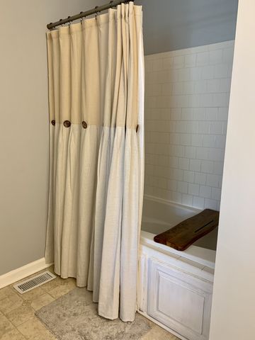 2723 Mollys Ct, Spring Hill, TN 37174