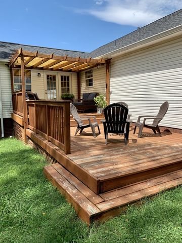 2723 Mollys Ct, Spring Hill, TN 37174