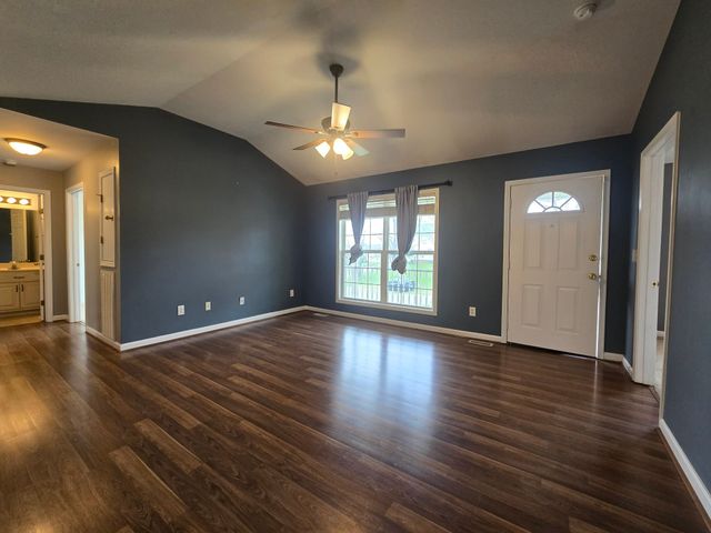 2723 Mollys Ct, Spring Hill, TN 37174