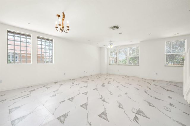 810 Marina Del Ray 6, West Palm Beach, FL 33401