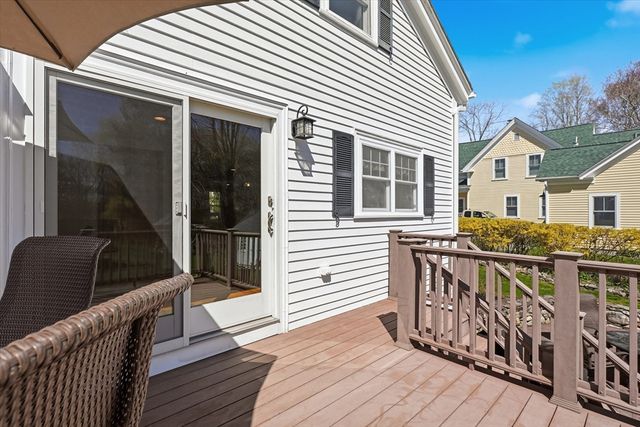 92 Central St, Georgetown, MA 01833
