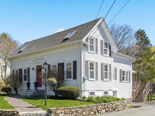 92 Central St, Georgetown, MA 01833