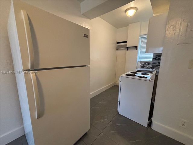 1843 Dewey St 110, Hollywood, FL 33020