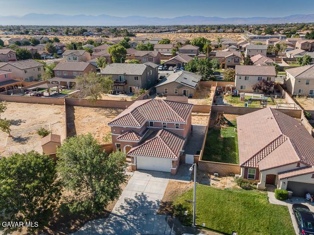 1818 Linda Vista Avenue, Lancaster, CA 93535