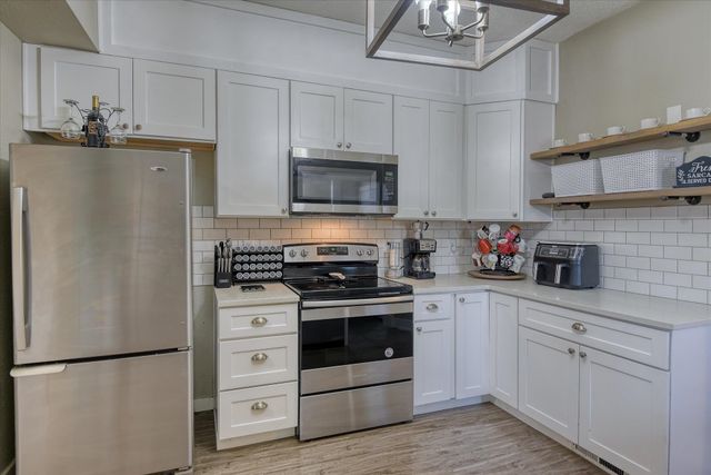 1610 W GRACE Ave, Spokane, WA 99205