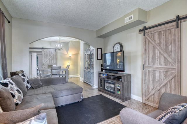 1610 W GRACE Ave, Spokane, WA 99205