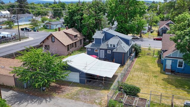 1610 W GRACE Ave, Spokane, WA 99205
