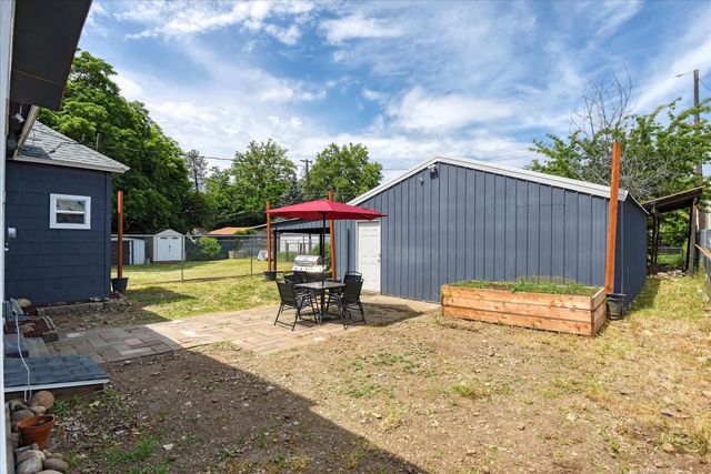 1610 W GRACE Ave, Spokane, WA 99205