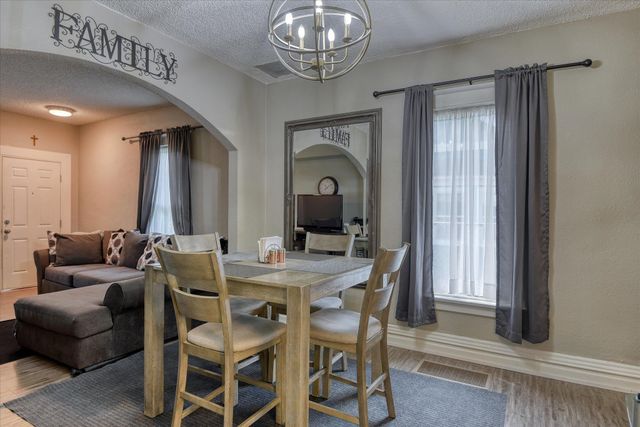 1610 W GRACE Ave, Spokane, WA 99205