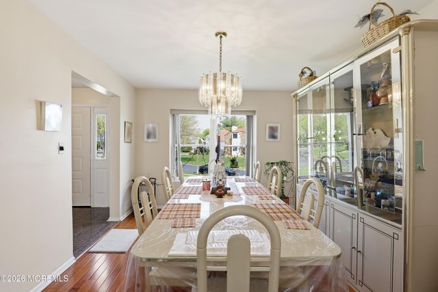 40 La Valencia Road, Old Bridge, NJ 08857