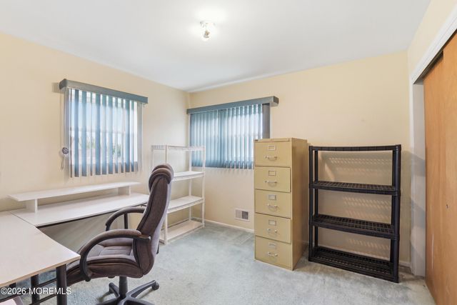 40 La Valencia Road, Old Bridge, NJ 08857