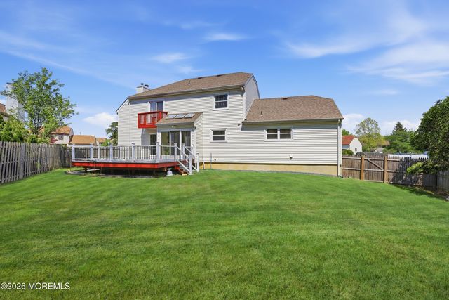 40 La Valencia Road, Old Bridge, NJ 08857