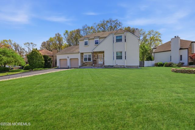 40 La Valencia Road, Old Bridge, NJ 08857