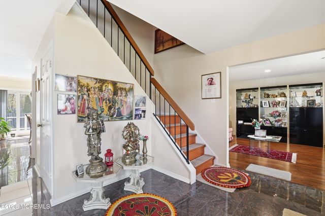 40 La Valencia Road, Old Bridge, NJ 08857