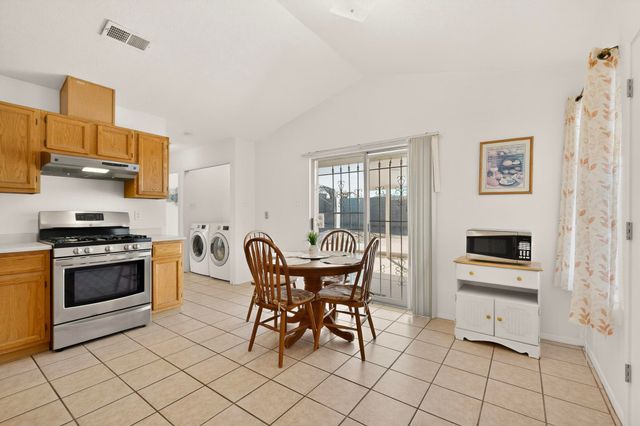 520 San Ignacio Court NE, Albuquerque, NM 87102