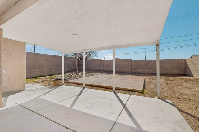 520 San Ignacio Court NE, Albuquerque, NM 87102