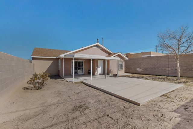 520 San Ignacio Court NE, Albuquerque, NM 87102