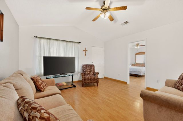 520 San Ignacio Court NE, Albuquerque, NM 87102