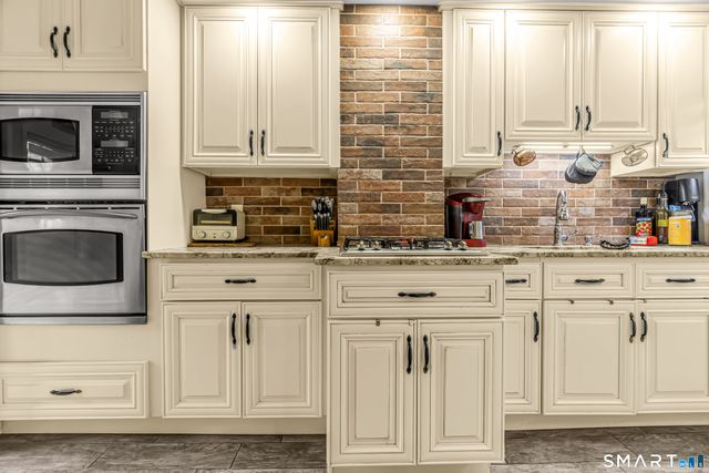 16 Cole Street, Bridgeport, CT 06604