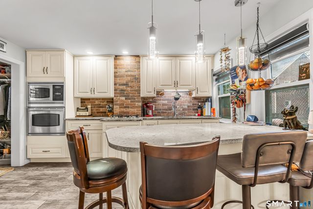 16 Cole Street, Bridgeport, CT 06604