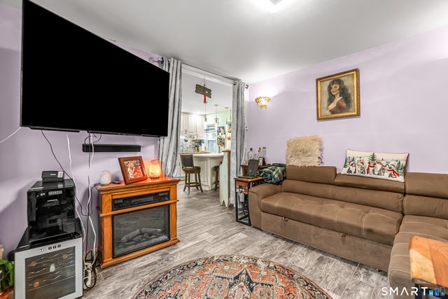 16 Cole Street, Bridgeport, CT 06604