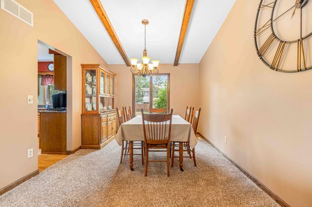 681 Cottonwood Court, West Fargo, ND 58078