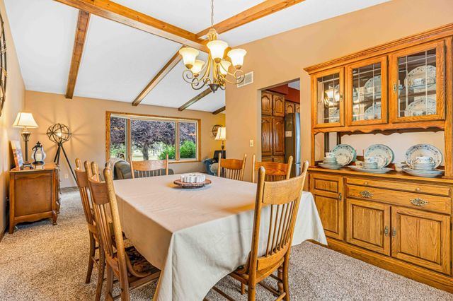 681 Cottonwood Court, West Fargo, ND 58078