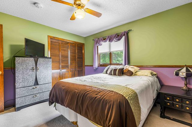 681 Cottonwood Court, West Fargo, ND 58078