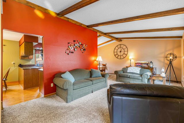 681 Cottonwood Court, West Fargo, ND 58078