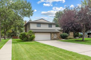 681 Cottonwood Court, West Fargo, ND 58078